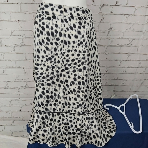 LUCY Paris Leopart Skirt - Picture 4 of 10